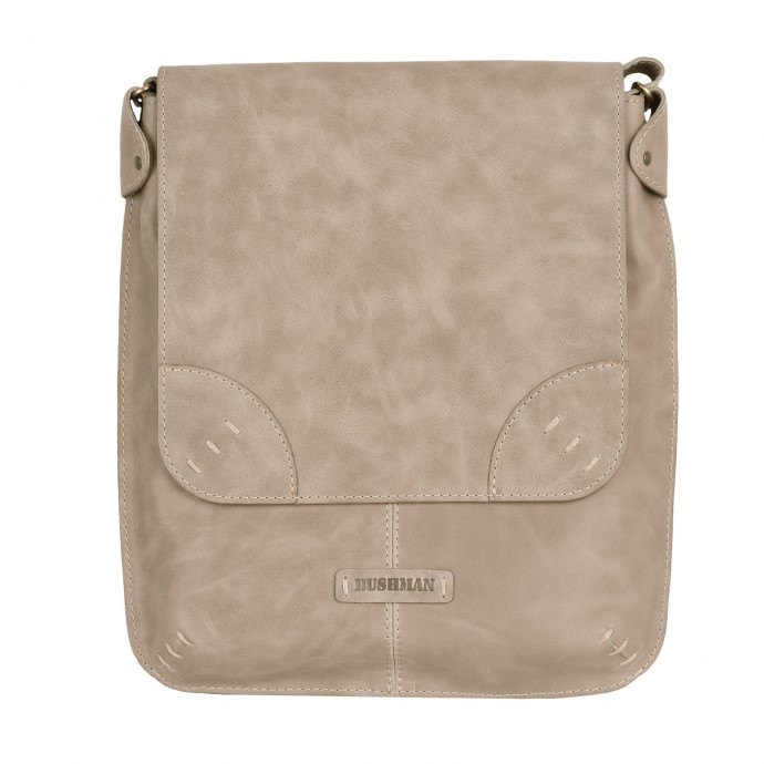 pouch_sandy_brown_2_detail