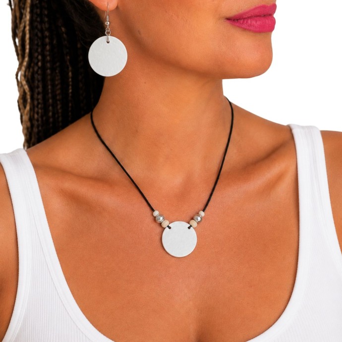 Necklace Ugab, white